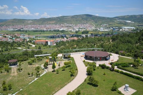 Bozüyük vista desde el pinar